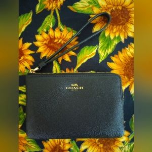 NWT Coach Wristlet